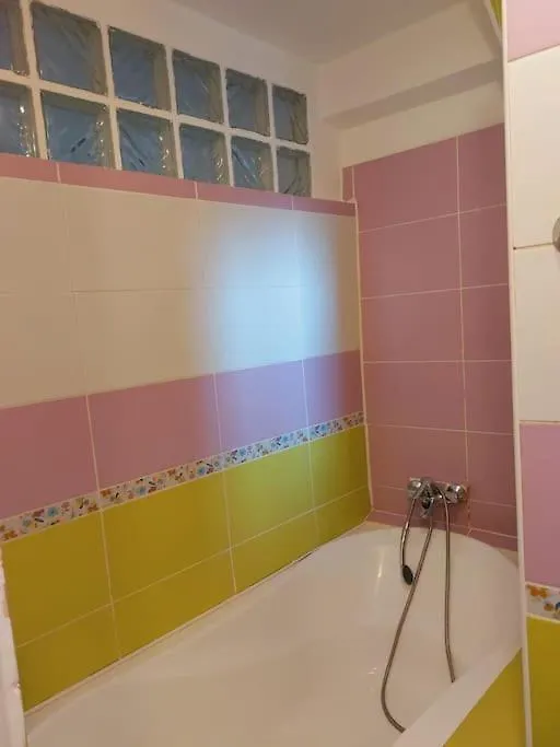 Tiny Studio Next To Unirii Apartment Bucharest